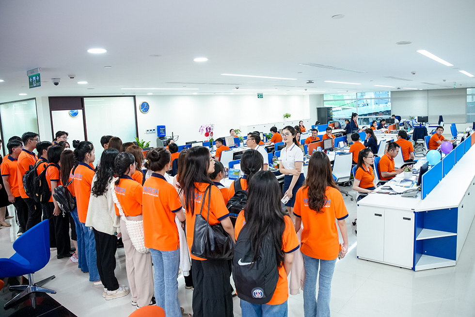 30 năm HUTECH: Hành trình tâm huyết vì sự nghiệp giáo dục 30 năm HUTECH: Hành trình tâm huyết vì sự nghiệp giáo dục