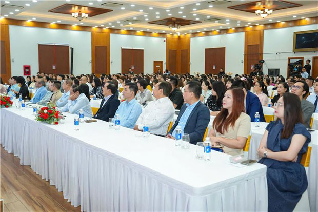 VA Schools ra mắt bộ nhận diện thương hiệu mới: Trường học của sự lắng nghe VA Schools ra mắt bộ nhận diện thương hiệu mới: Trường học của sự lắng nghe