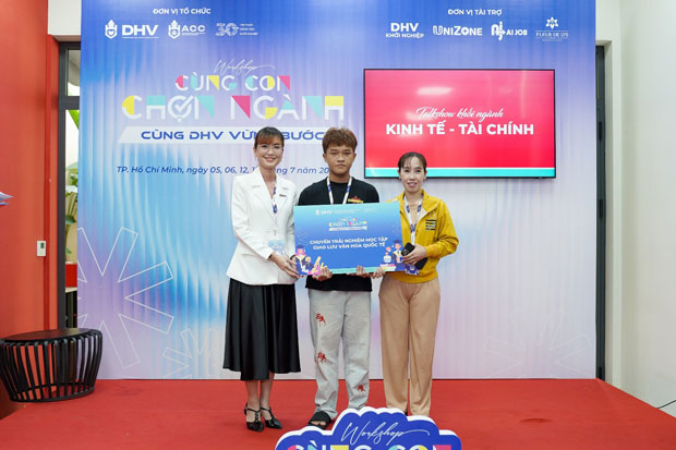 Trường ĐH Hùng Vương TP.HCM mở lối chọn ngành thật - nghề thật cho Gen Z Trường ĐH Hùng Vương TP.HCM mở lối chọn ngành thật - nghề thật cho Gen Z