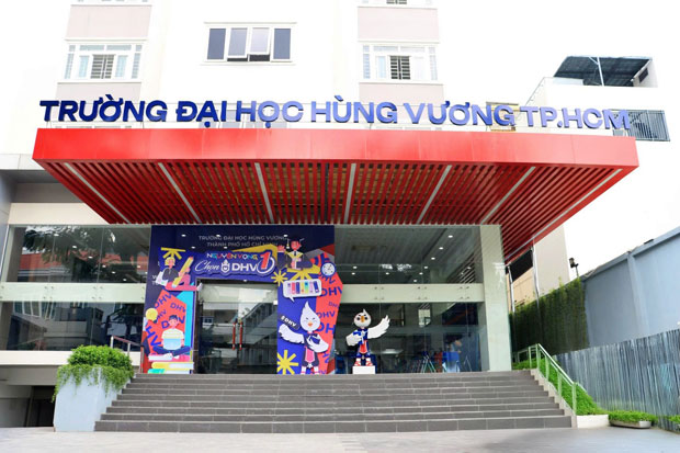 Trường ĐH Hùng Vương TP.HCM liên tục ′mở hội′, tiếp sức 2k7 chọn ngành - chọn trường Trường ĐH Hùng Vương TP.HCM liên tục ′mở hội′, tiếp sức 2k7 chọn ngành - chọn trường