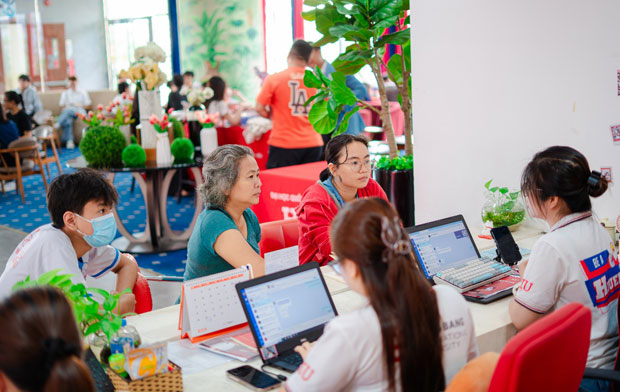 HIU công bố điểm sàn xét tuyển 2025 theo kết quả thi tốt nghiệp THPT HIU công bố điểm sàn xét tuyển 2025 theo kết quả thi tốt nghiệp THPT