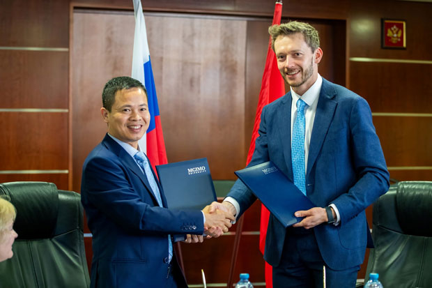 Sinh viên HUFLIT bước xa từ nền tảng vững chắc Sinh viên HUFLIT bước xa từ nền tảng vững chắc