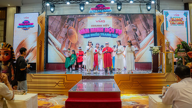 Chung kết hùng biện tiếng Anh ′Đại sứ văn minh′ Chung kết hùng biện tiếng Anh ′Đại sứ văn minh′