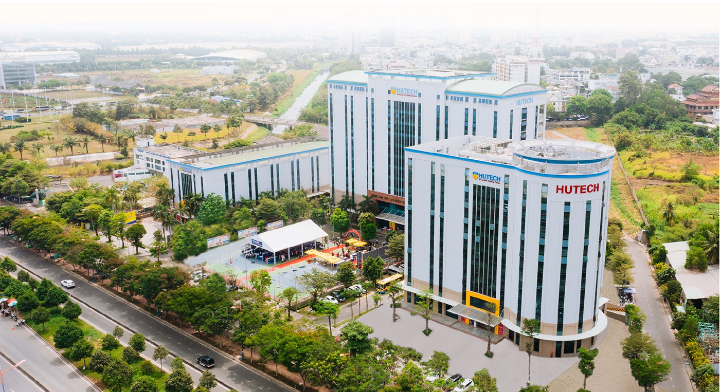 ′Ngàn lẻ một′ câu chuyện mùa nhập học 2025 tại HUTECH - Ảnh 15 ′Ngàn lẻ một′ câu chuyện mùa nhập học 2025 tại HUTECH - Ảnh 15