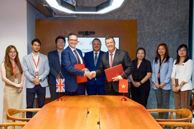 BUV đưa chương trình đào tạo từ đại học 200 năm ở Manchester về Việt Nam BUV đưa chương trình đào tạo từ đại học 200 năm ở Manchester về Việt Nam